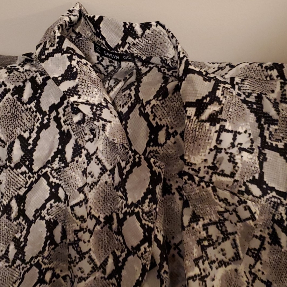 🌴Snakeskin Lightweight Plus Size Duster Jacket🌴